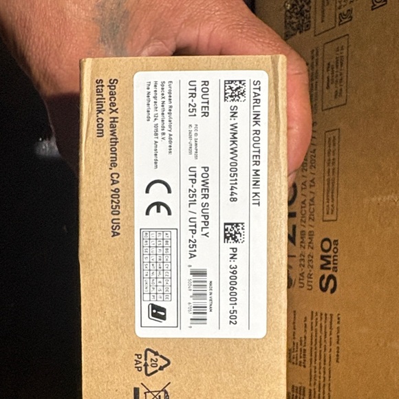 Starlink Router Box - Cardboard Packaging with Logo - Picture 2 of 2